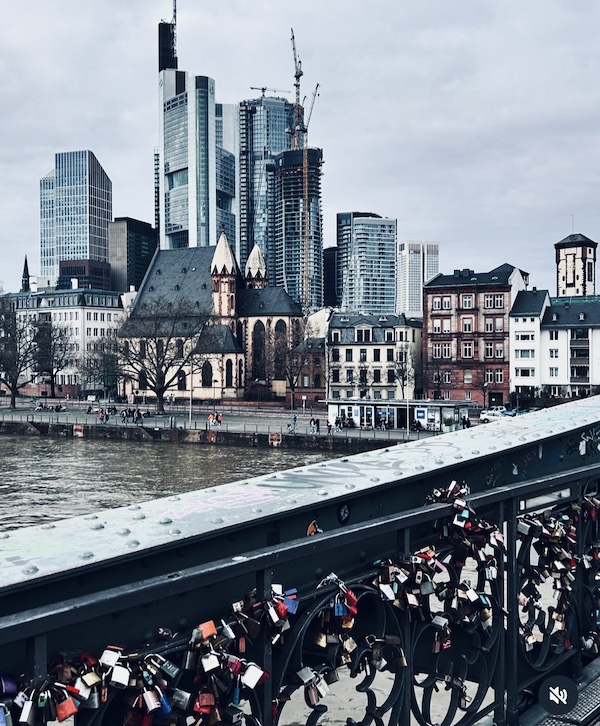Frankfurt bridge