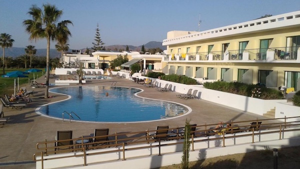 Natura Beach Hotel, Polis