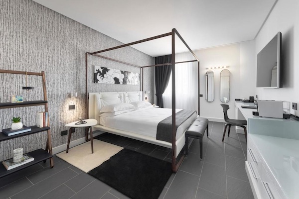 LHP Napoli Palace & SPA