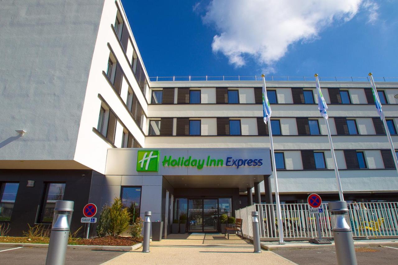 Holiday Inn Express Dijon By Ihg in Dijon