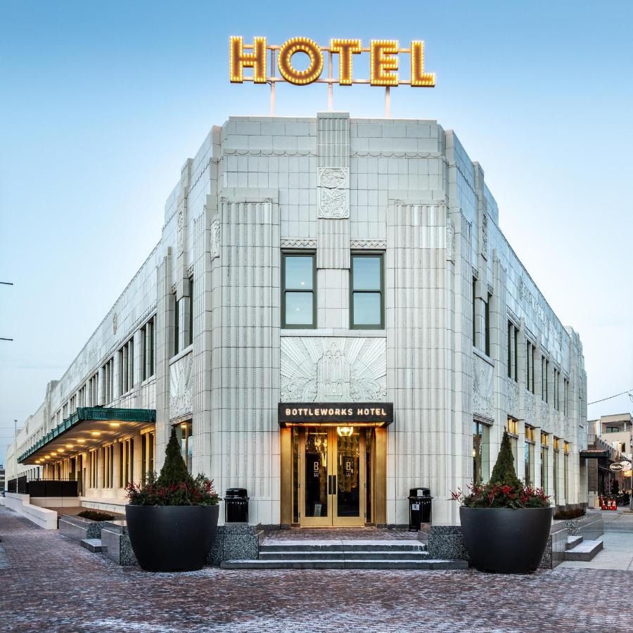 Bottleworks Hotel in Indianapolis
